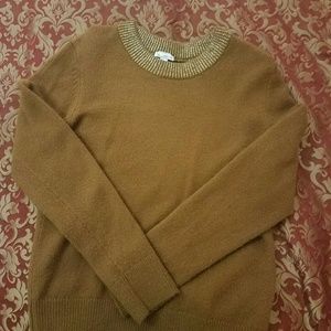 Gap sweater